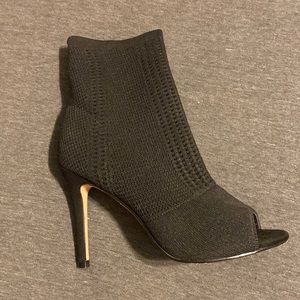 Black open toe booties. Size 8.5. Lightly worn. Nicole miller.